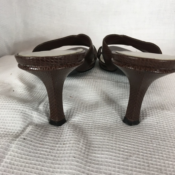 Bay Studio womens brown faux croc open toe sandals - Picture 4 of 7